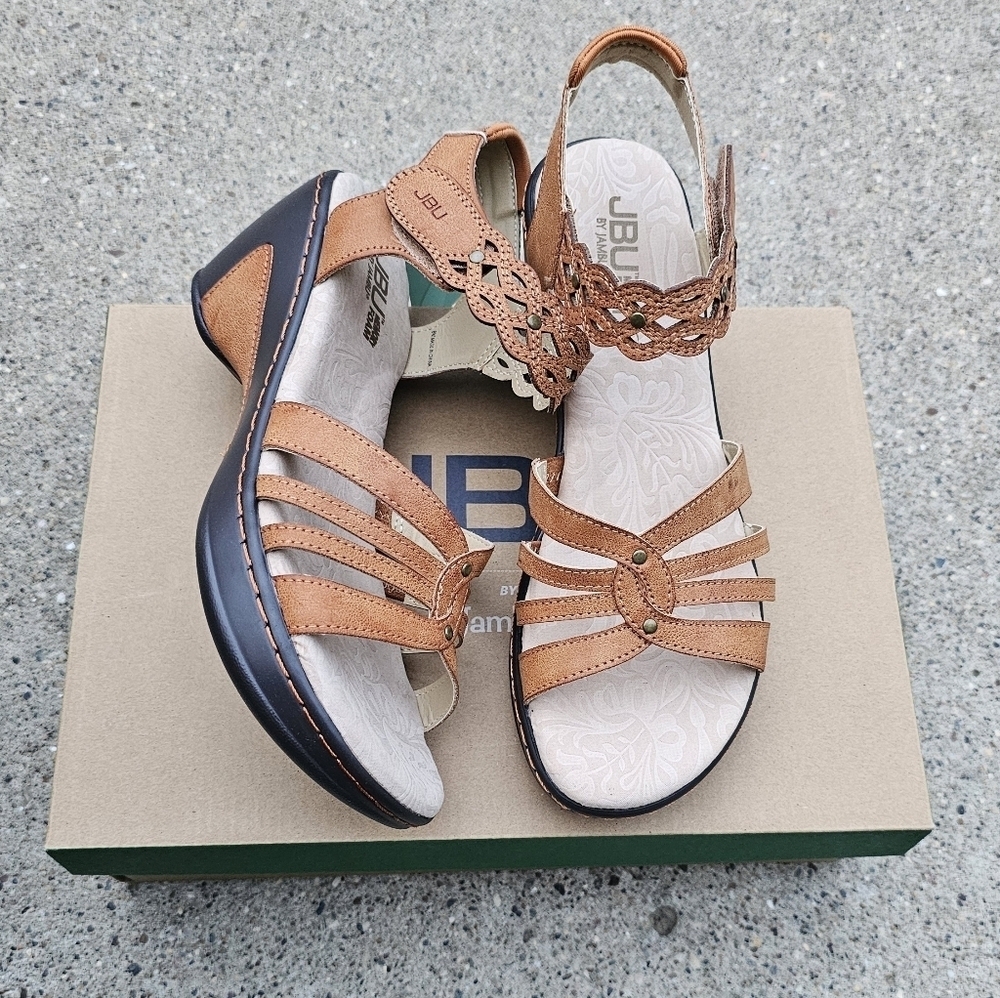 New Jbu memory foam Cushioned sandals women's  8